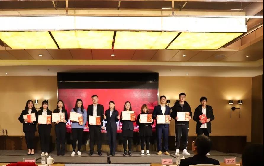 乐鱼网页版登录入口篇|凝心聚力谱新篇，砥砺奋进铸辉煌！